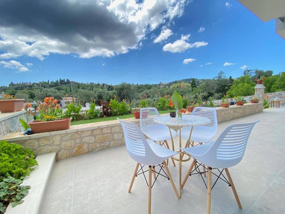 Grey Luxury House Daire Ypsos Dış mekan fotoğraf