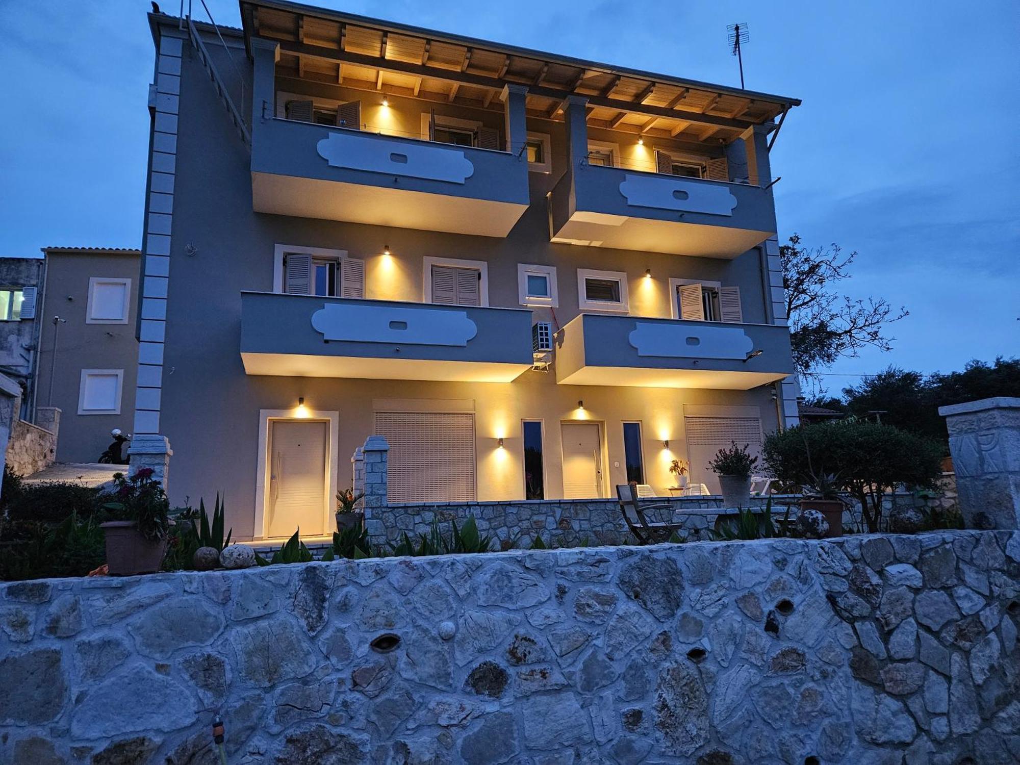 Grey Luxury House Daire Ypsos Dış mekan fotoğraf