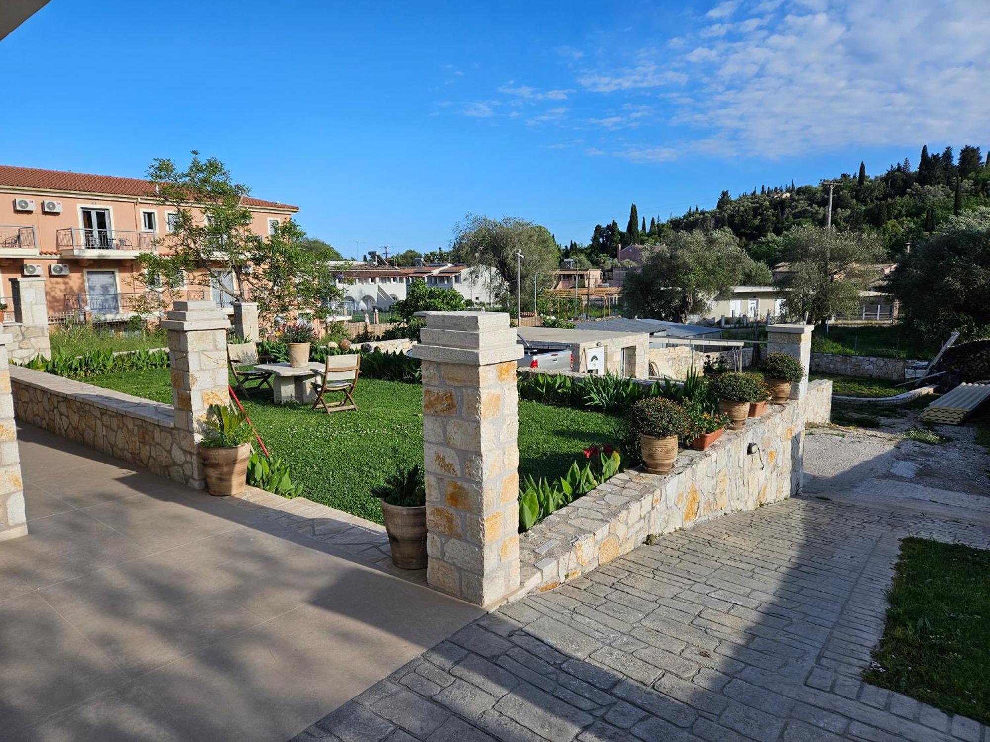 Grey Luxury House Daire Ypsos Dış mekan fotoğraf