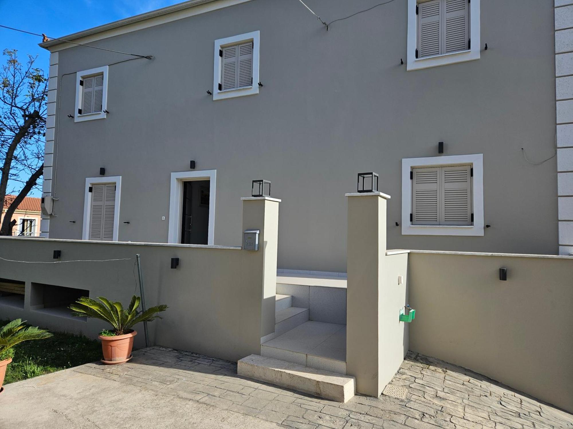 Grey Luxury House Daire Ypsos Dış mekan fotoğraf