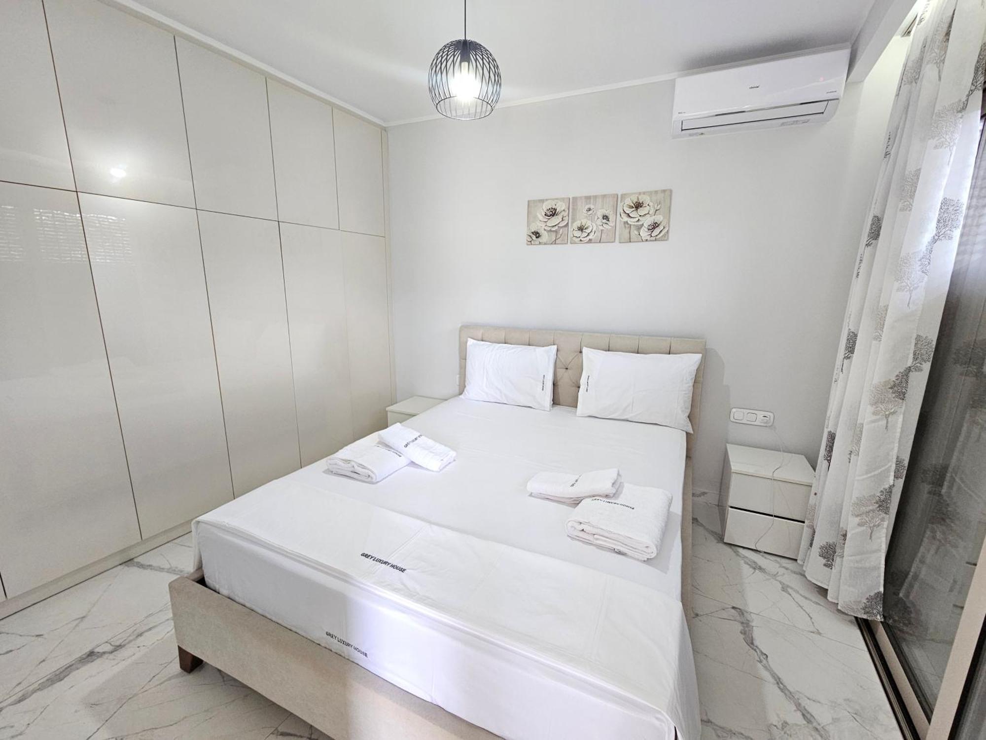 Grey Luxury House Daire Ypsos Dış mekan fotoğraf