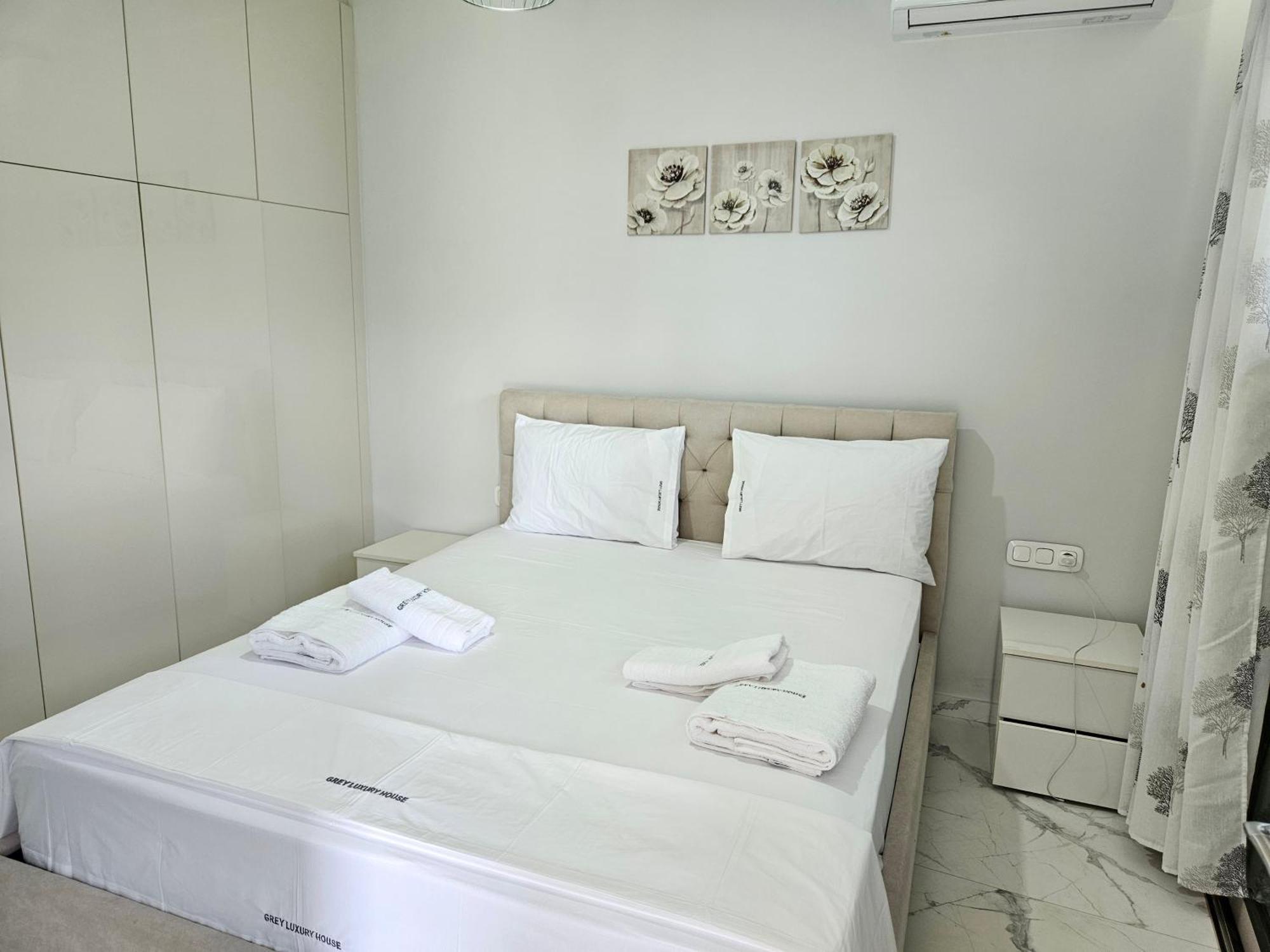 Grey Luxury House Daire Ypsos Dış mekan fotoğraf