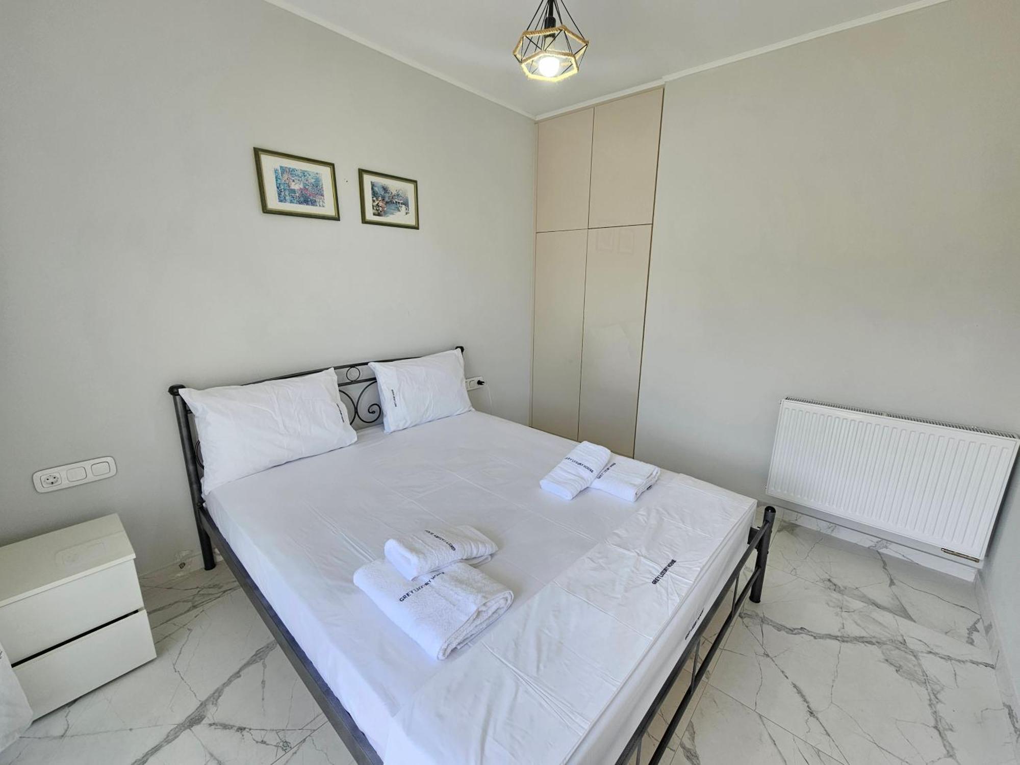 Grey Luxury House Daire Ypsos Dış mekan fotoğraf