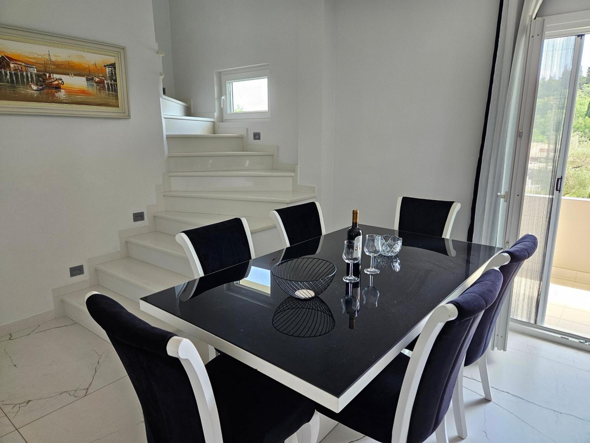 Grey Luxury House Daire Ypsos Dış mekan fotoğraf